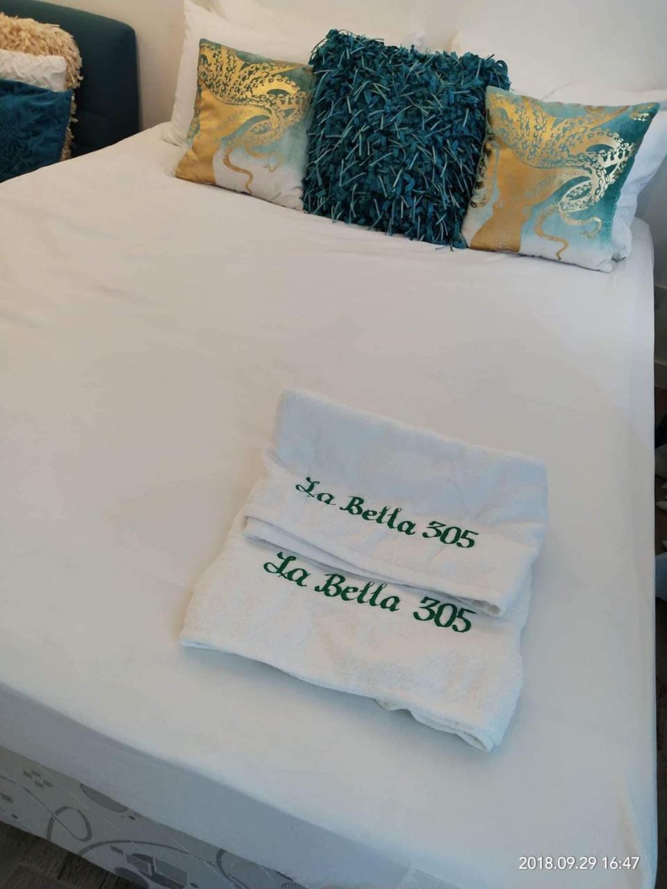 タガイタイRetreat Haven In La Bella Tagaytayアパートメント エクステリア 写真